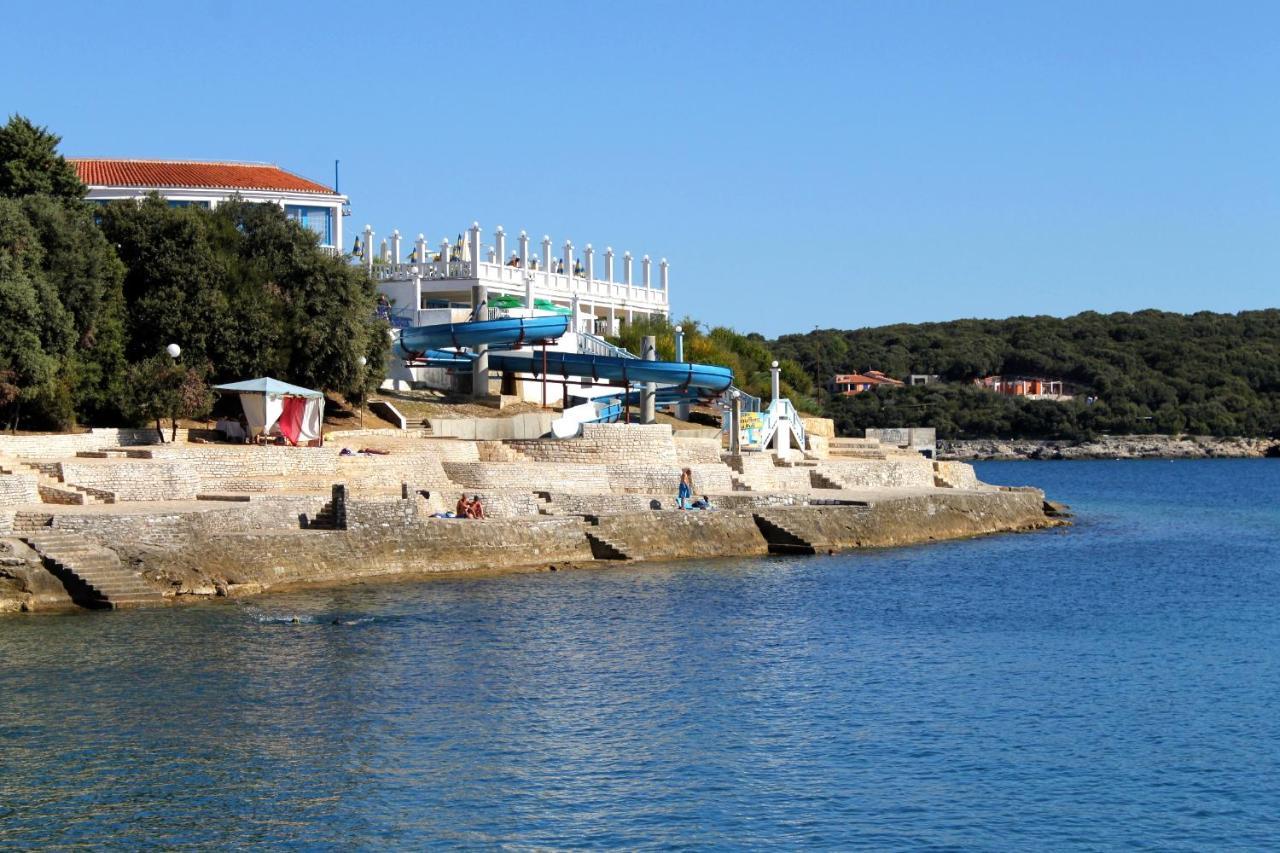 Apartments With A Swimming Pool Pula - 7356 Eksteriør billede